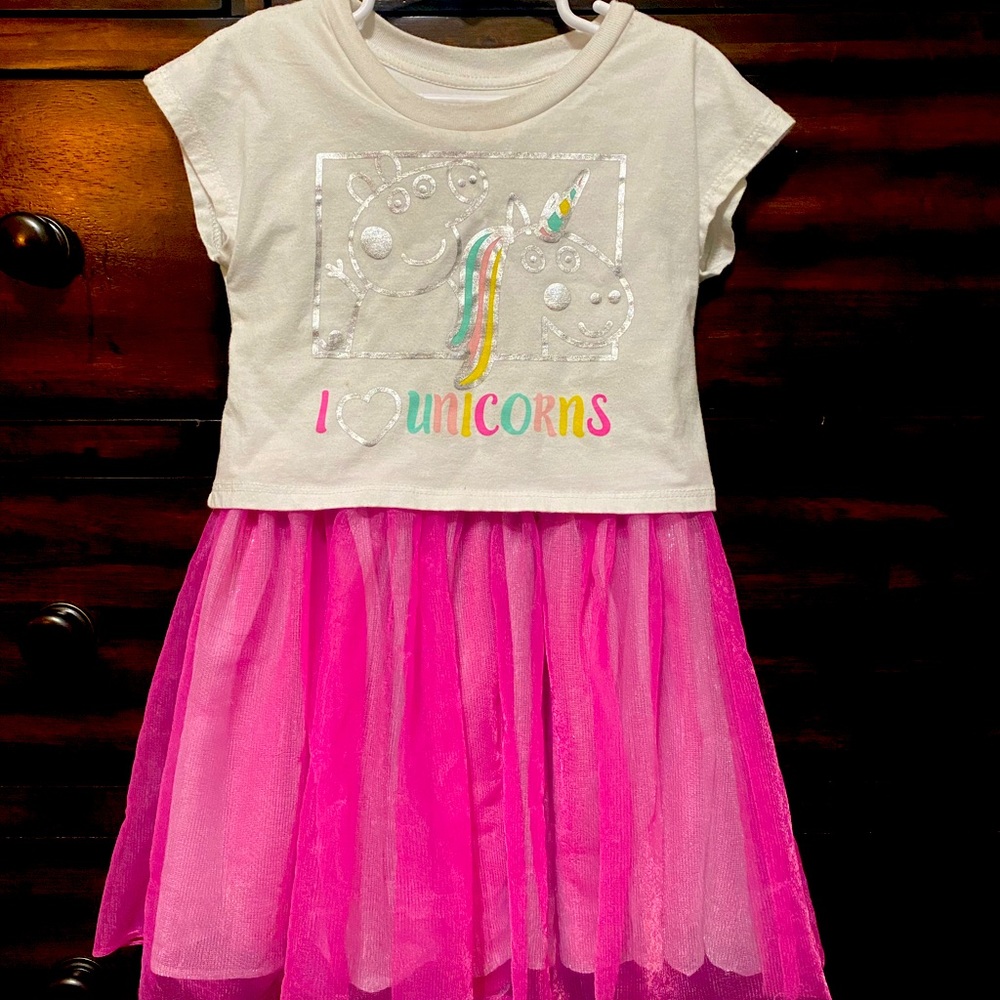 Props pig dress